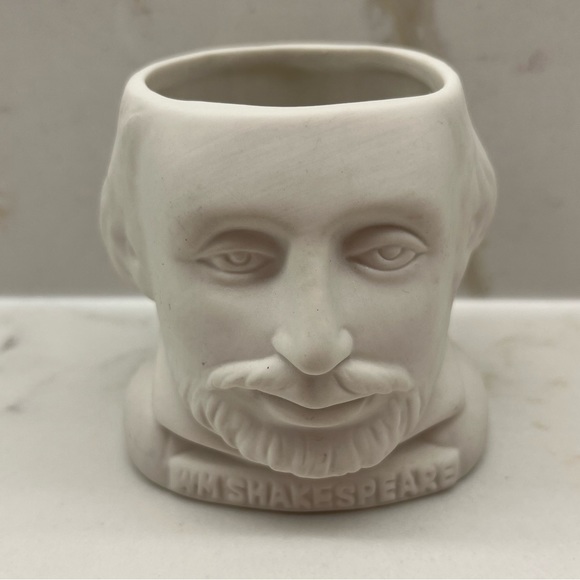 William Shakespeare Head Vase - Picture 1 of 3